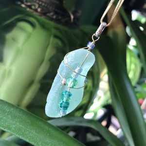 💙 SALE Handmade artisan seaglass pendant
